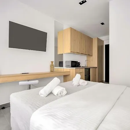 Monastiraki Suites 1-3